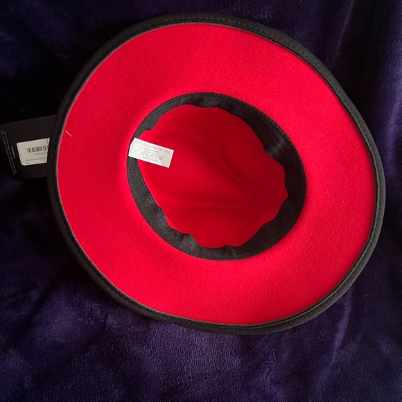 Pretty Little Thing Women’s Fedora Hat. (Red & Black) NEW with tags. NEVER worn - Picture 2 of 4